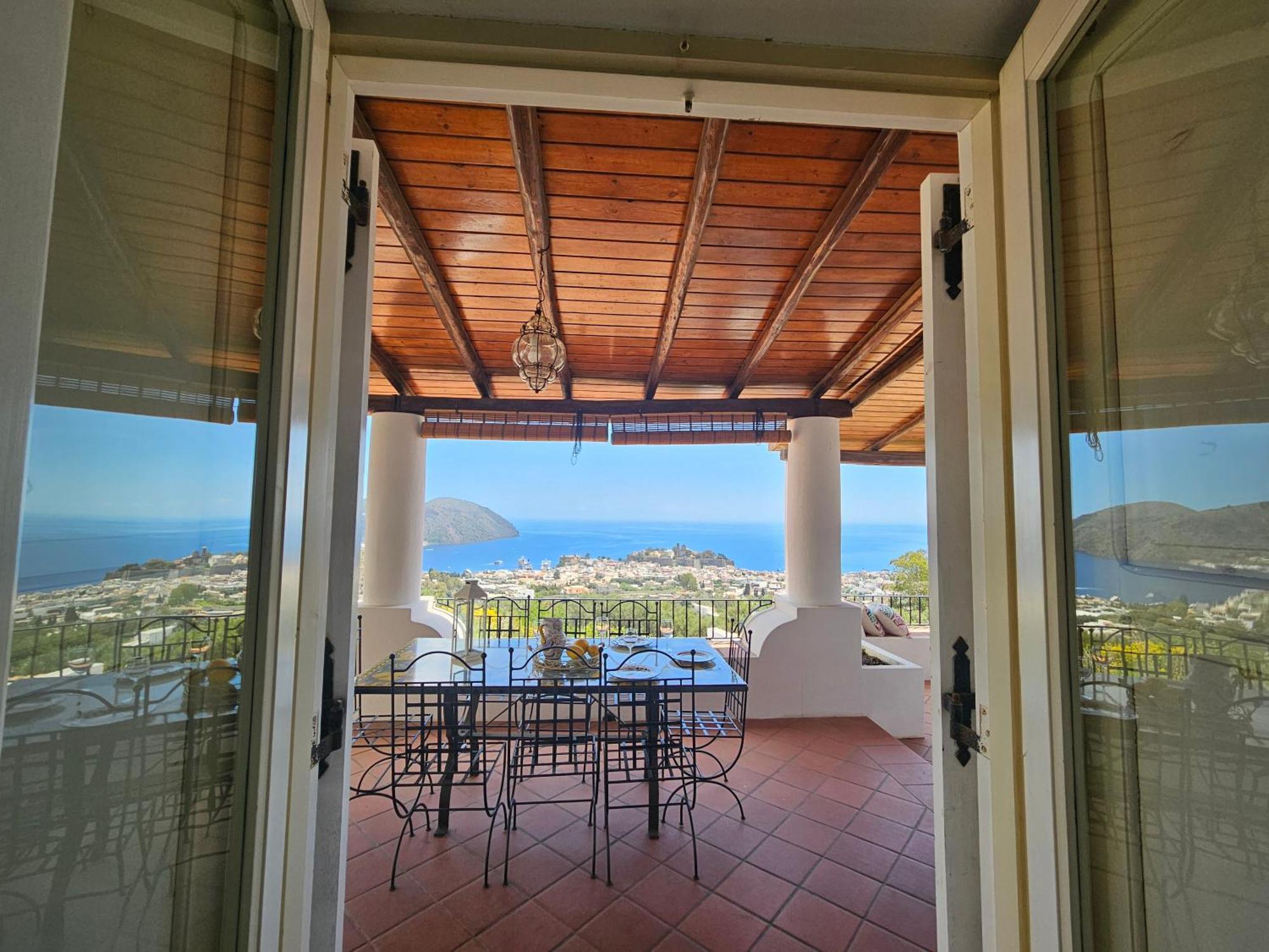 Villa Belvedere Lipari  Exteriör bild