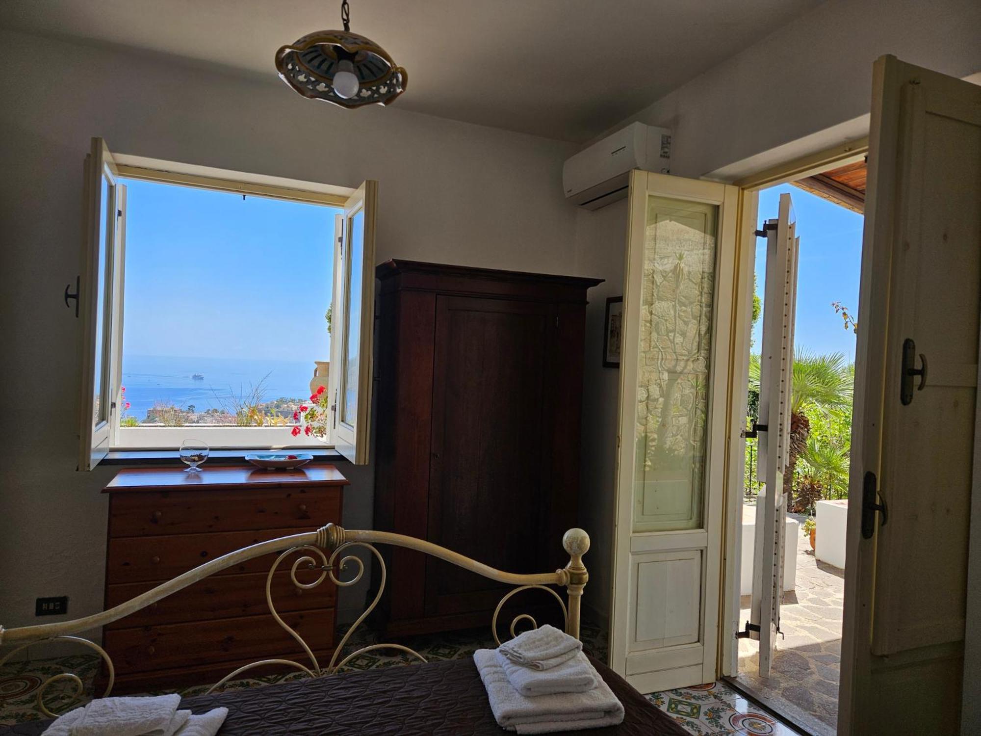 Villa Belvedere Lipari  Exteriör bild