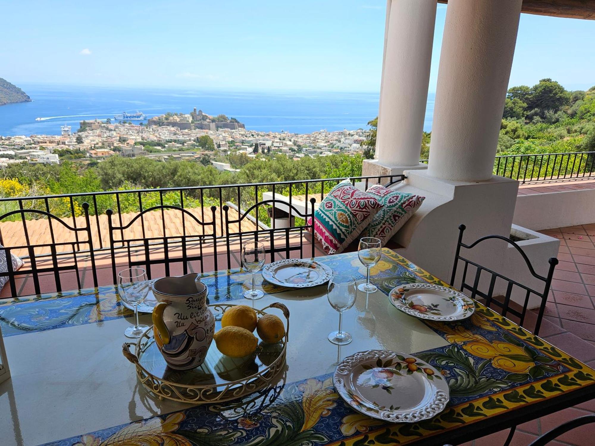 Villa Belvedere Lipari  Exteriör bild