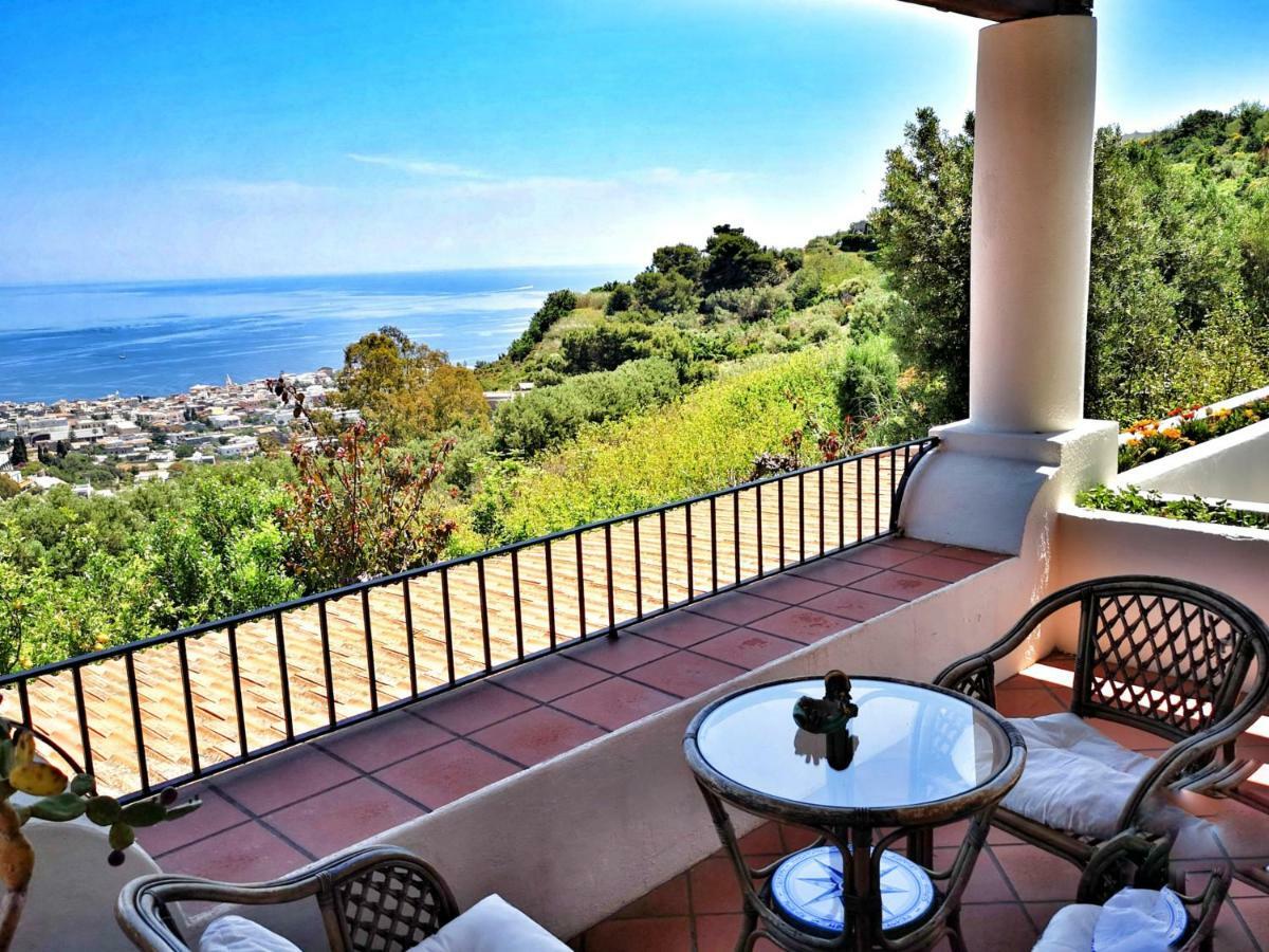 Villa Belvedere Lipari  Exteriör bild